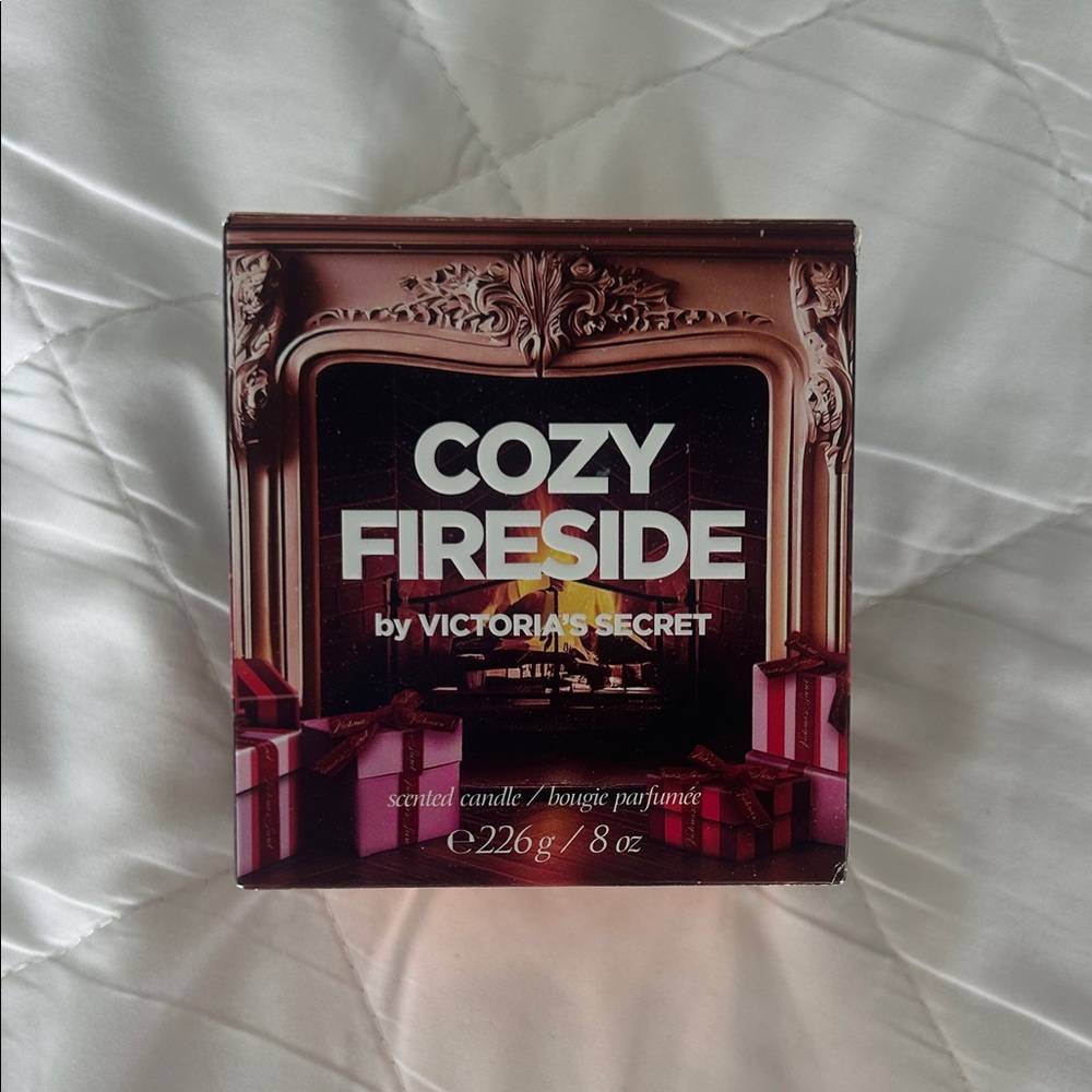 Victoria's Secret Cozy Fireside Candle - Red and Pink